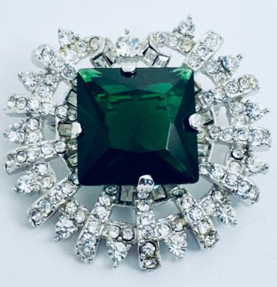 FAUX EMERALD WHITE SPARKLING RHINESTONE BROOCH