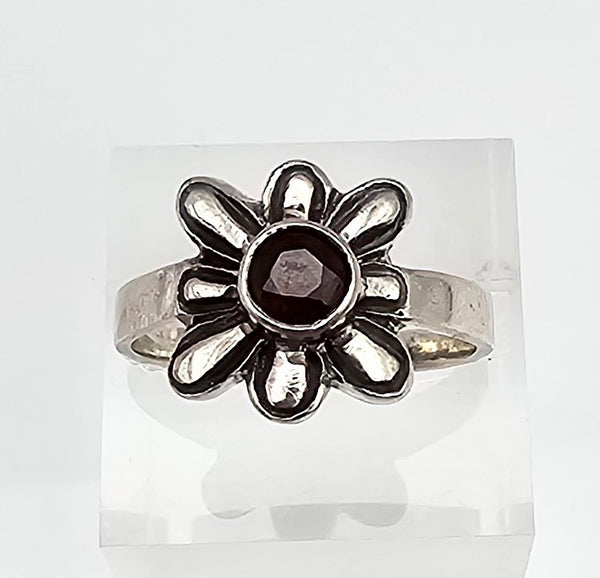 Garnet Sterling Silver Cocktail Ring Size 8.5 3.9 G